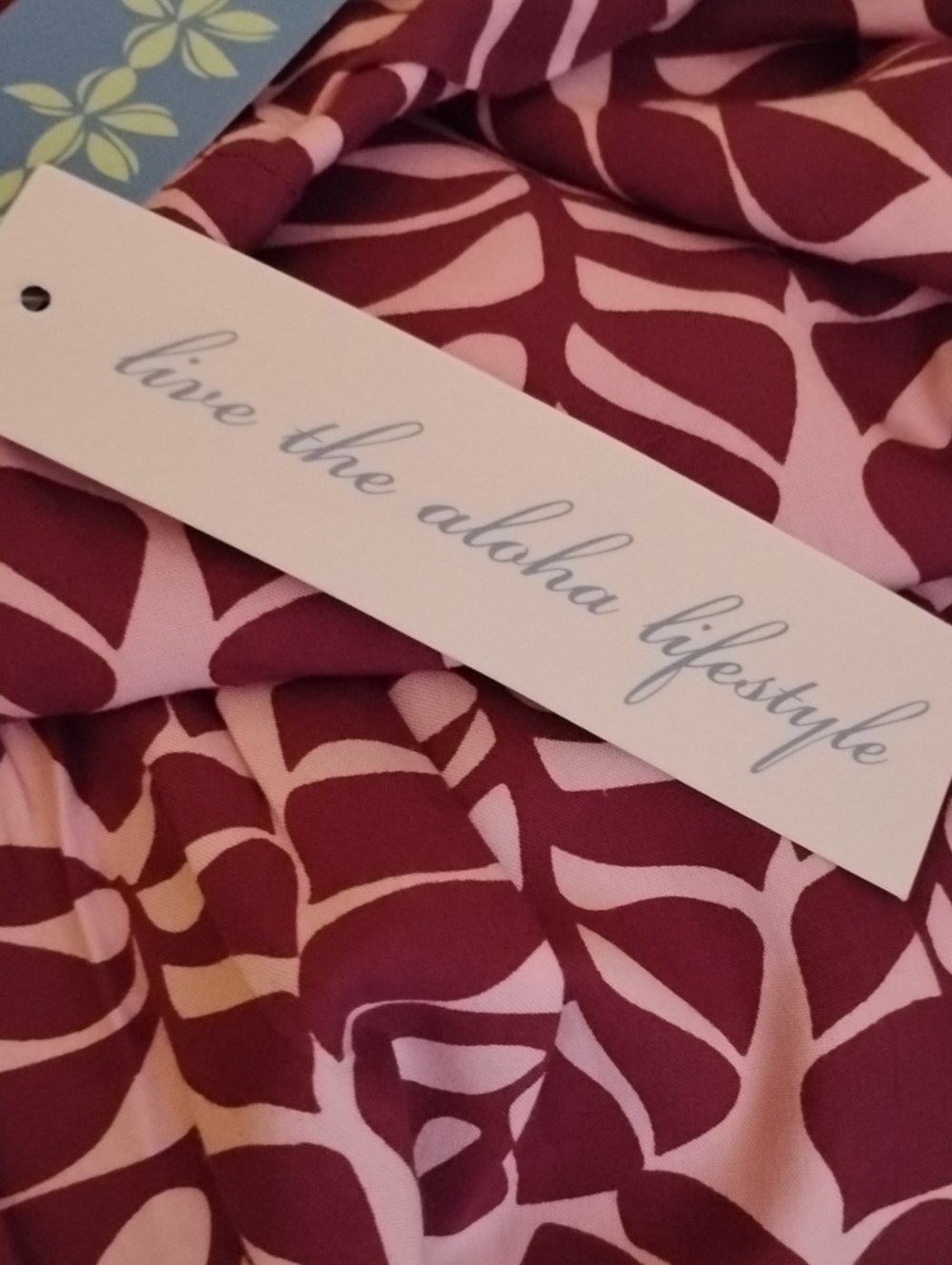 Hawaiian Leaf-Print Relaxed Maxi Dress in Mauve and Dusty Rose Blue Ginger - Picture 11 of 14